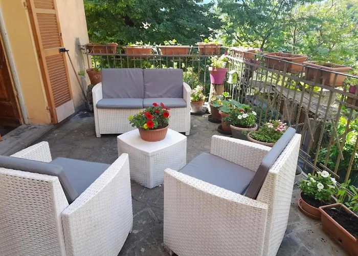 Lägenhet Mit Zauberhaftem Blick Auf Schloss By Interhome